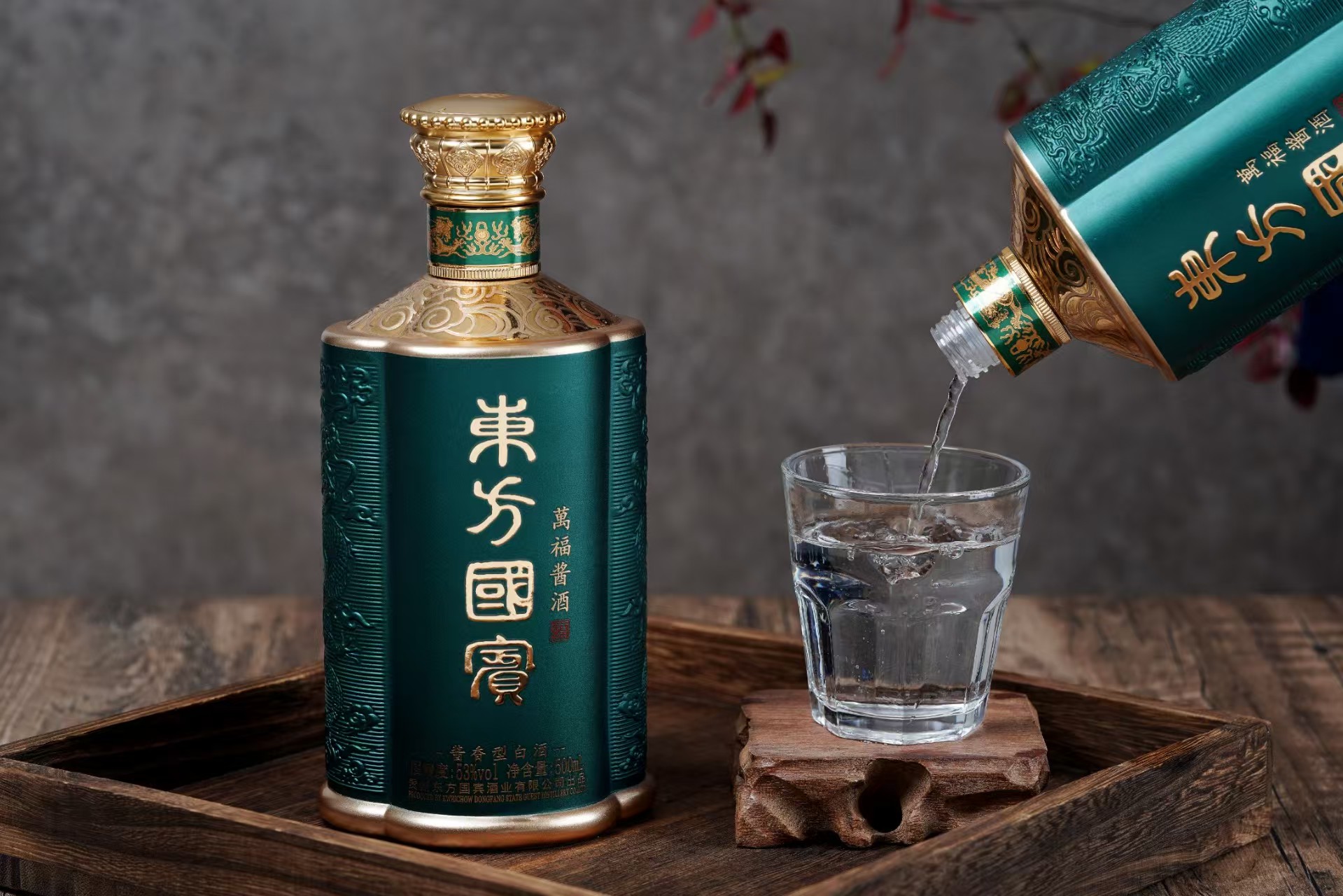 白酒系列产品拍摄 | 瓶身工艺与场景氛围全展示
